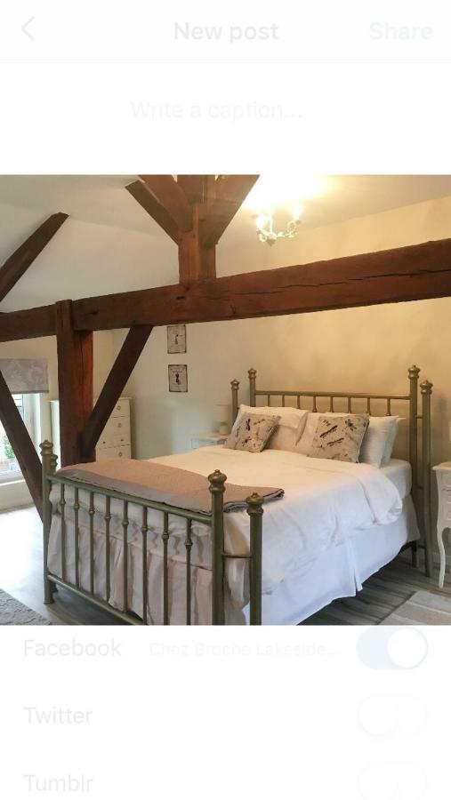 Chez Broche Bed & Breakfast Mazerolles  ภายนอก รูปภาพ